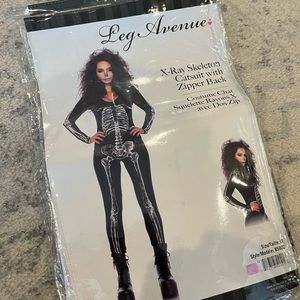 Woman's skeleton costume size medium